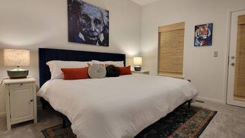 2 bedrooms, desk, iron/ironing board, free WiFi