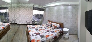 Apartment | 2 bedrooms, iron/ironing board, free WiFi, bed sheets