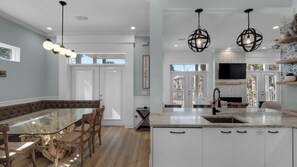 Hus, flere senger, terrasse, hageutsikt (Making Memories) | Eget kjøkken | Kaffetrakter/tekoker