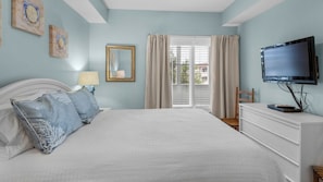 Condo, Multiple Beds, Balcony, Garden View (Cassine Station 302) | 1 bedroom, individually decorated, individually furnished, bed sheets - 3 Minutes to Beach, Easy Walk to Dining & Shopping in Seagrove - 2 Pools (Santa Rosa Beach)