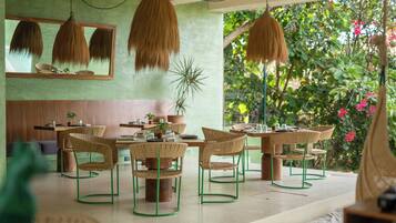 Der serveres morgenmad, frokost og mexicanske retter