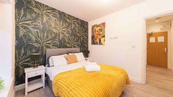 1 bedroom, iron/ironing board, free WiFi, bed sheets