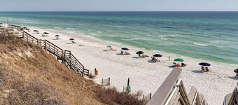 4-bedroom Cottage in Seacrest Beach ~ Gulf Views ~ Community Pool