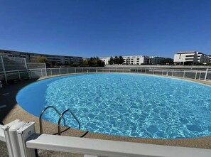Pool - Vue sur le Lac, avec piscine et parking (LA ROCHELLE)