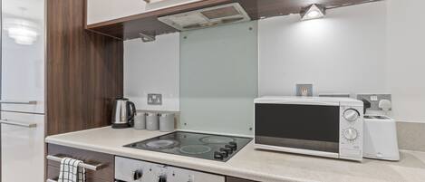 Microwave, oven