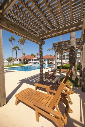Terrace/patio - South Padre Island Condo, Walk to Beach with Pool, Hot Tub, and Private Patio (South Padre Island)