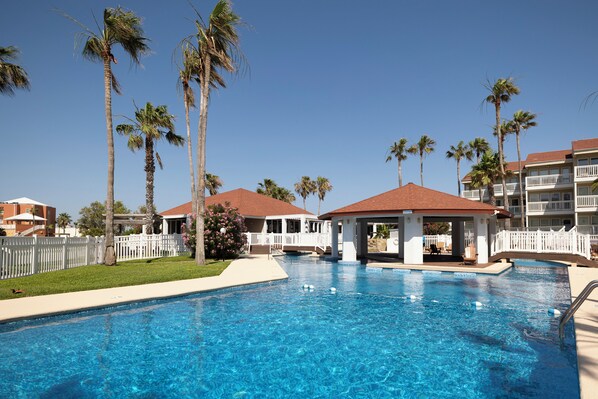 Outdoor pool - South Padre Island Condo, Walk to Beach with Pool, Hot Tub, and Private Patio (South Padre Island)