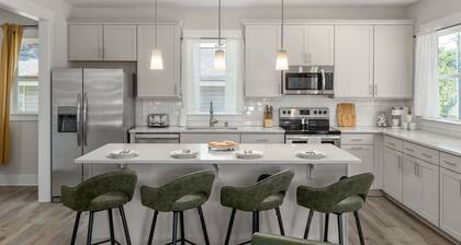 Brand New 4bd - Modern - Prime Location - Spacious