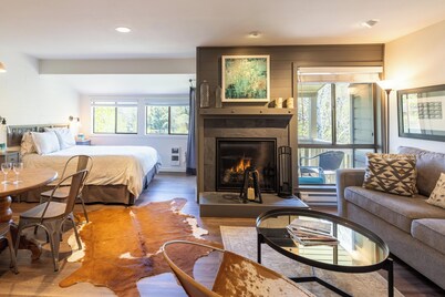 Cottonwood Condo in Sun Valley | Walk Everywhere!