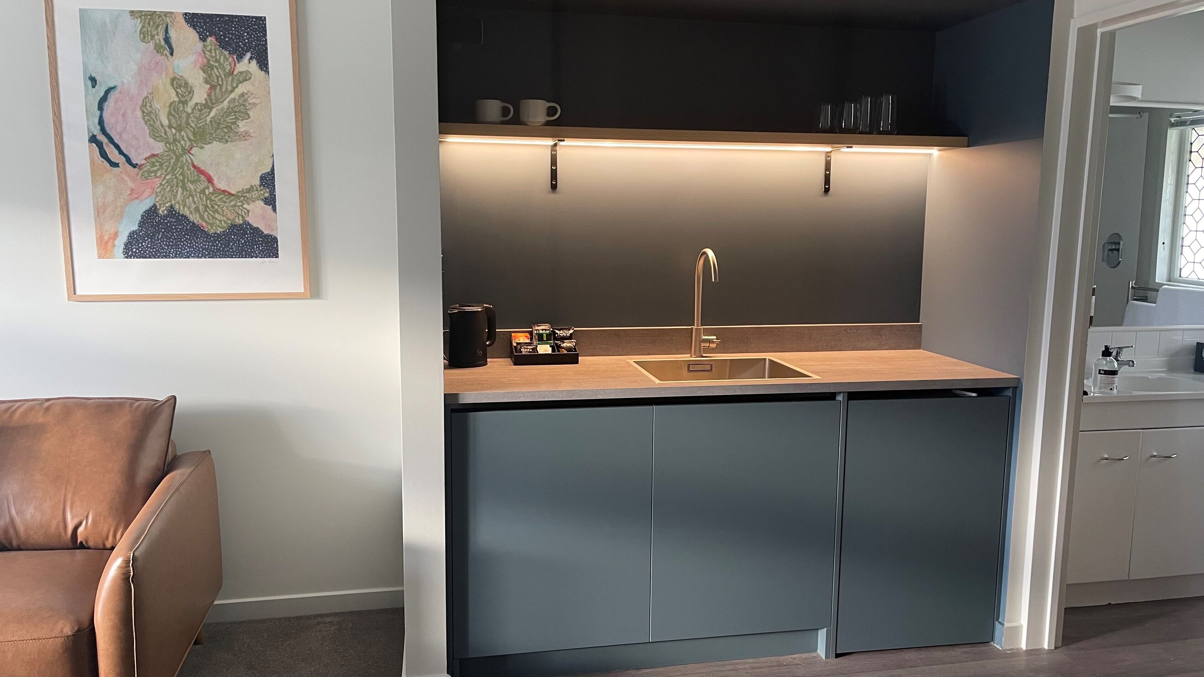 Decoración personalizada, wifi gratis y ropa de cama 