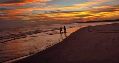 All NEW! Oceanfront Bliss! 50 Steps ToThe Beach, Big Pool, Great Views.