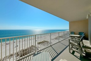Property grounds - Beachfront, 2 King Bed Suites + Zero Entry pool + Oversized 2bd - San Carlos 908 (Gulf Shores)