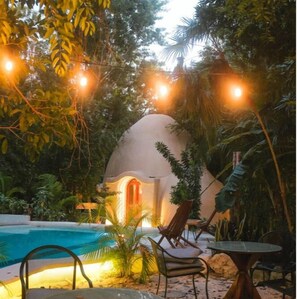 Design Quadruple Room, Pool View | Terrace/patio