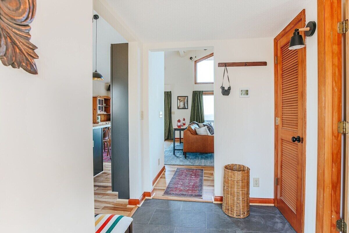 Fernseher, Kamin