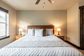 5 camere, una scrivania, Wi-Fi gratuito, lenzuola