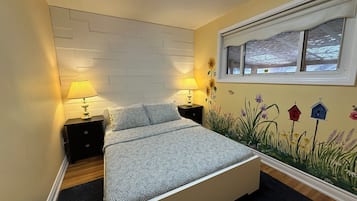 4 bedrooms, WiFi, bed sheets