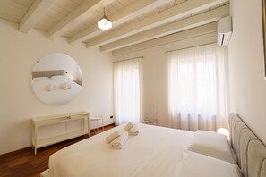 3 habitaciones y caja de seguridad en la habitación