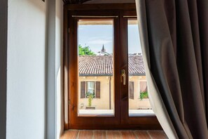 Interior - Merici residence, elegant and fairytale-like (Verona)