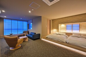 Premium modern Japanese-Western-style twinRoom with indoor hot spring bath "yabukita | In-room safe, individually decorated, desk, laptop workspace