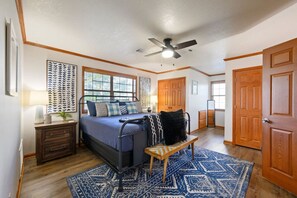 5 chambres, lit parapluie, Wi-Fi gratuit, draps fournis