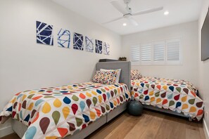 2 chambres, fer et planche à repasser, accès au Wi-Fi (inclus)