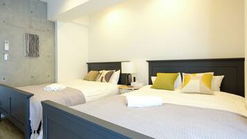 1 bedroom, blackout drapes, iron/ironing board, free WiFi