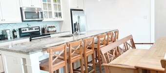 Elegant home 180 steps from the Beach, 2 King beds, Arcade