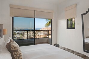 7 bedrooms, desk, iron/ironing board, travel crib