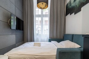 1 bedroom, iron/ironing board, WiFi, bed sheets