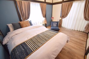 2 bedrooms, iron/ironing board, free WiFi