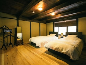 1 bedroom, desk, free WiFi, bed sheets