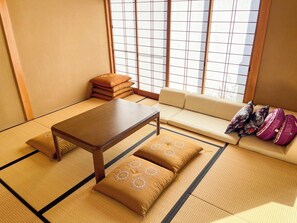 Living area - Renovated first class accommodation MeTeL You c - MeTeL / Fujiyoshida Yamanashi (Fujiyoshida)
