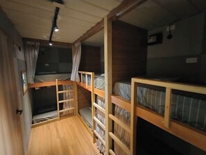 Basic Shared Dormitory, Non Smoking