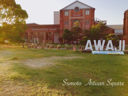 A small hideaway on Awaji Island  Southern Provencestyle maisonette apartment  / Sumoto Hyōgo