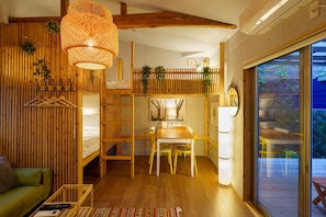 2 bedrooms, desk, free WiFi, bed sheets