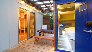 2 bedrooms, desk, free WiFi, bed sheets