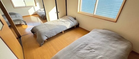 1 chambre, bureau, accĂšs au Wi-Fi (inclus), literie fournie