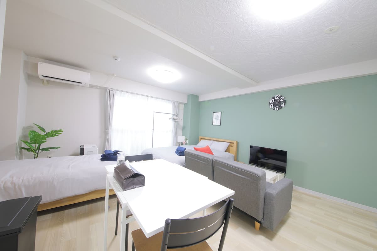 Standard Room, Non Smoking, Kitchen (603) | Free WiFi