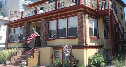 Standard King Room 300 feet from the boardwalk and beach with parking and full breakfast