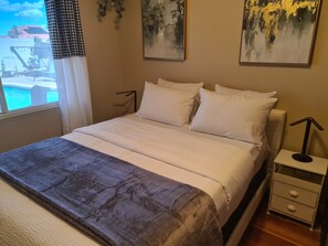 3 bedrooms, in-room safe, iron/ironing board, free WiFi