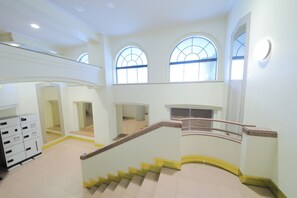 Interior entrance - Northern Hills Minami 6 Jō (Sapporo)