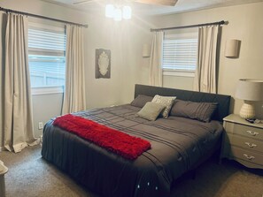 3 Schlafzimmer, Schreibtisch, kostenloses WLAN, Bettwäsche