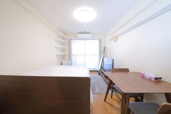 Habitación básica doble, para no fumadores, cocina (710) | Decoración personalizada, muebles diferentes y wifi gratis 