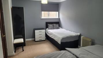 1 bedroom, WiFi, bed sheets