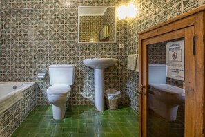Comfort-Apartment, Gartenblick | Badezimmer