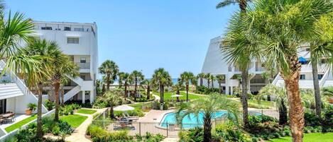 Condo, varias camas (Aegean 212) | Alberca | Alberca al aire libre