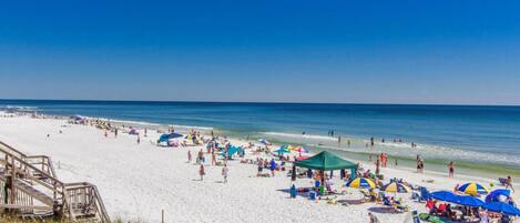 House, Multiple Beds (Monkey Business) | Beach