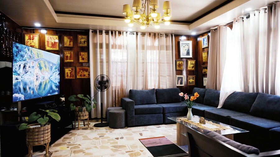 Topaz Bed and Breakfast Hotel