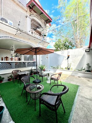 Terrace/patio - Topaz Bed and Breakfast Hotel (San Jose)