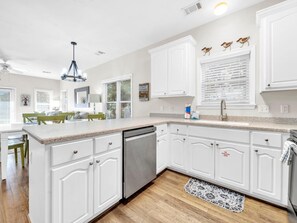 Maison, plusieurs lits (Sunny Delight) | Cuisine privée